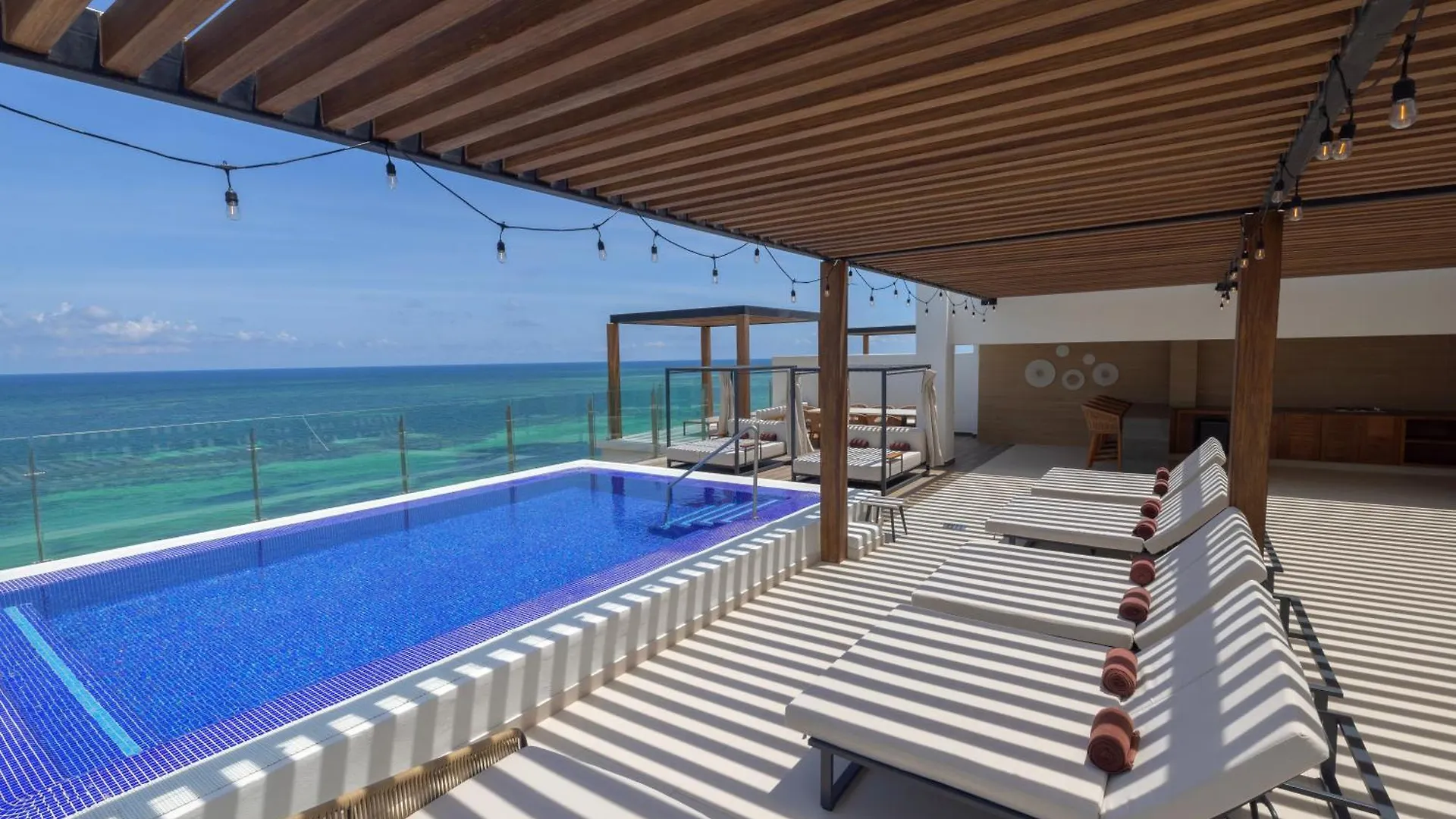 Royalton Splash Riviera Cancun, An Autograph Collection All-Inclusive Resort Puerto Morelos Hotel